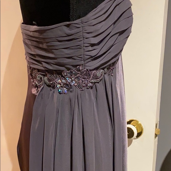 🍒 Le Chateau Satin & Crepe Dress!! - Picture 2 of 8